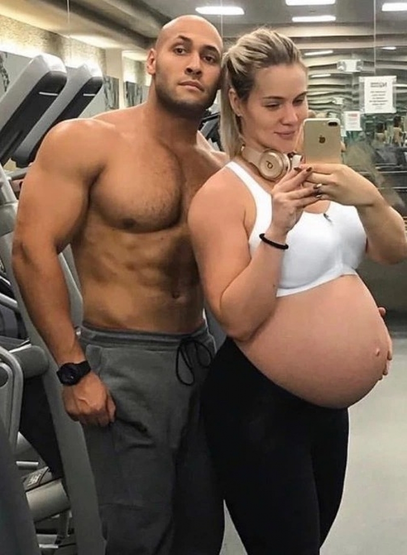 The female bodybuilder trained in a hall the whole pregnancy and even squatted during contractions