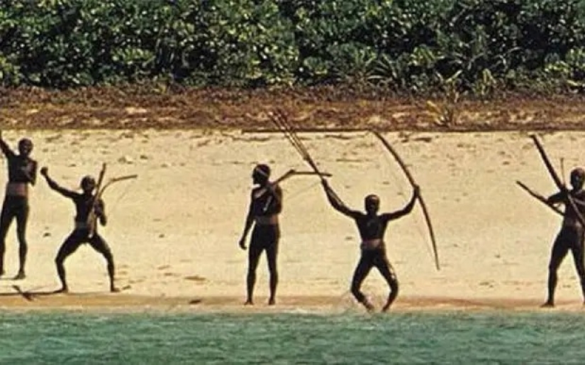 The last cannibals: the tribes in which eat human flesh and carried out the blood rituals