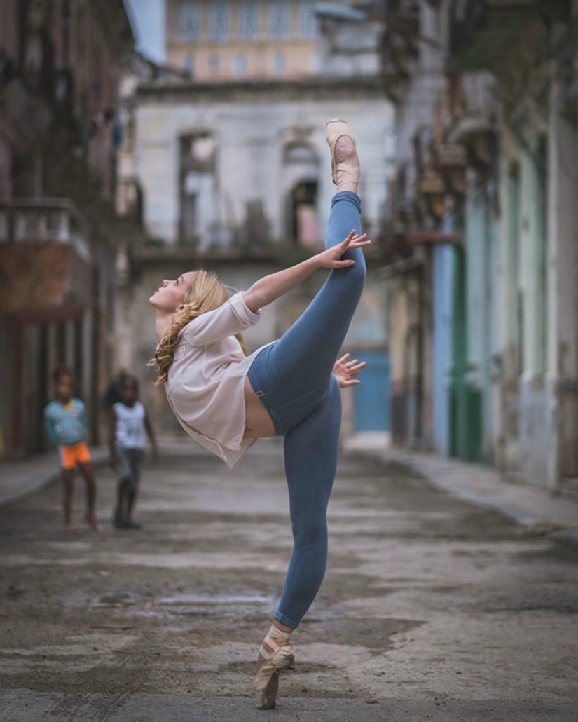 The passion of the Cuban and Russian ballet school: street snaps of the dancers