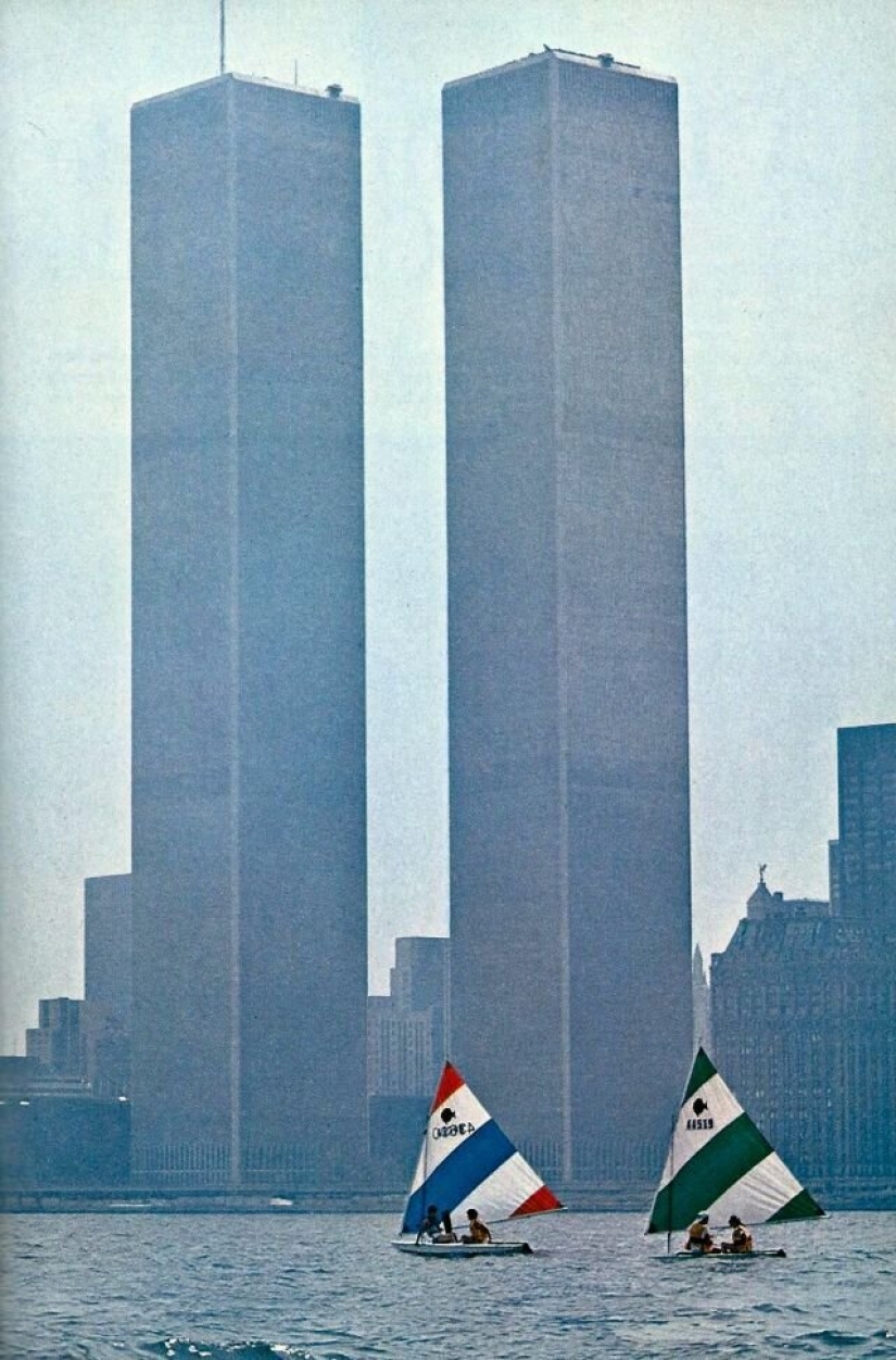 The twin towers in the 70s: how did the world trade center in the beginning