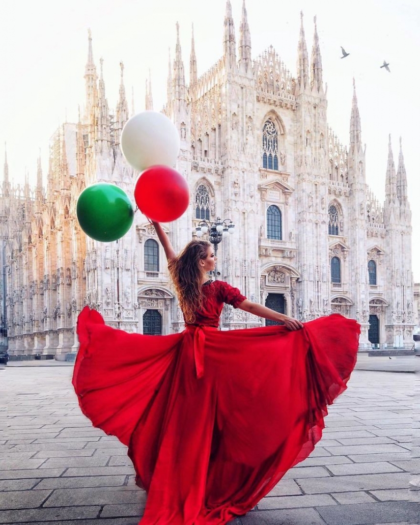 The world is under the skirt: the Russian traveler has conquered instagram photos to airy dresses