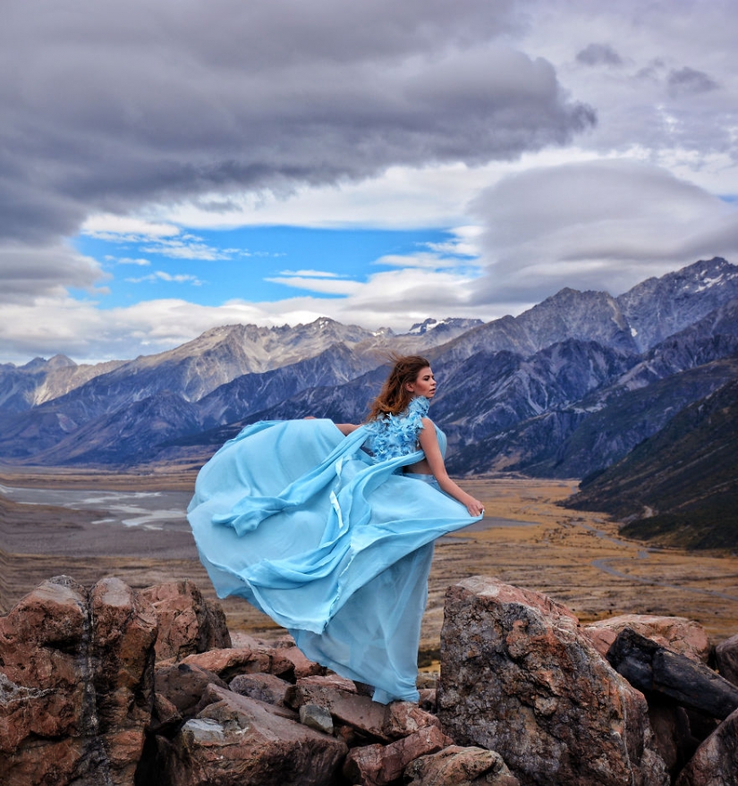 The world is under the skirt: the Russian traveler has conquered instagram photos to airy dresses