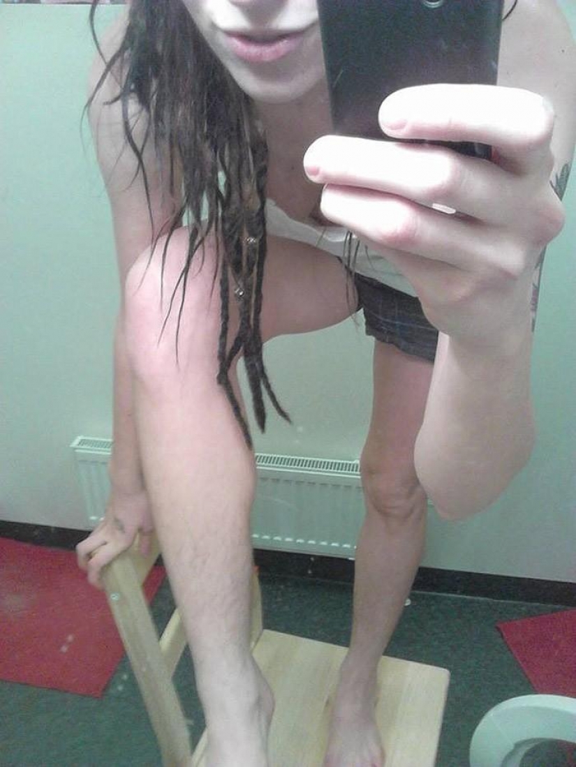 Thousands of women stopped shaving her legs and entered into "Club hairy female legs"