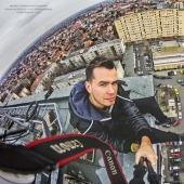 To risk your life for photos: 25 great pictures of Budapest from a height