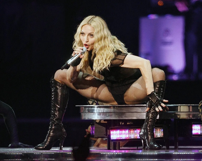 Topless and with a crutch: 61-year-old Madonna was struck by subscribers strange selfie