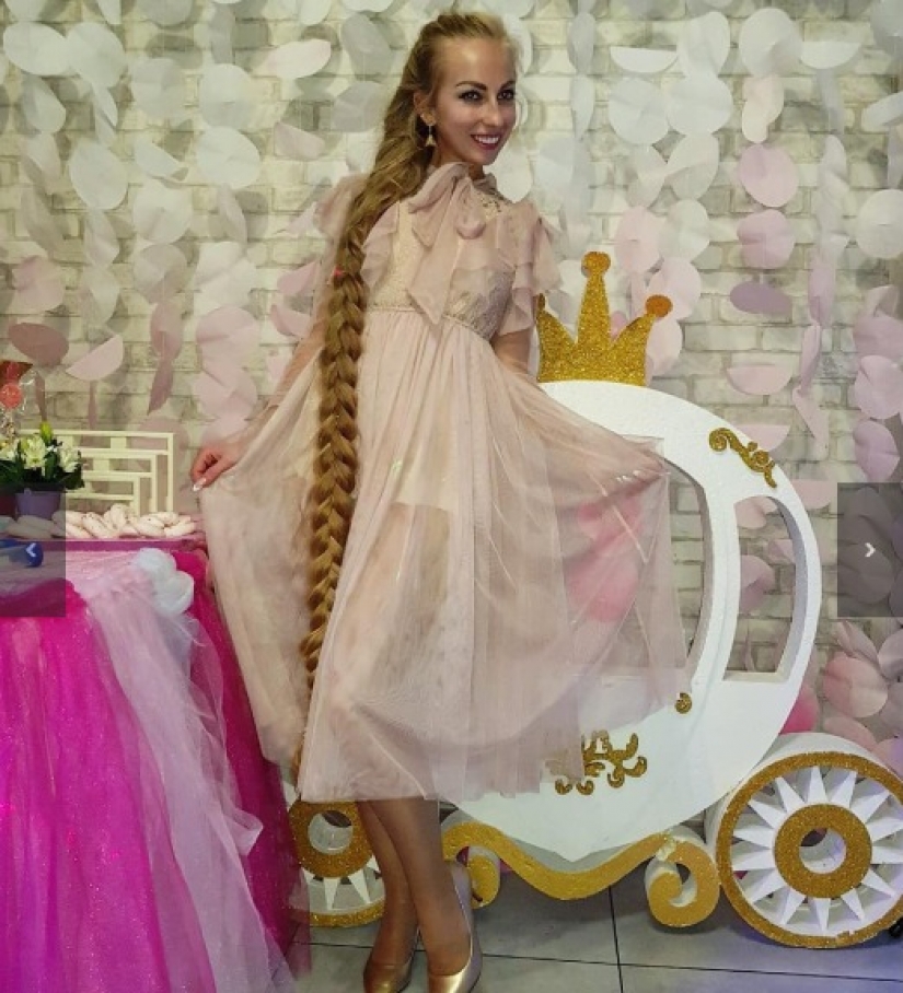 Trenza de-belleza: pelo largo ucraniano se convirtió en el objeto de deseo de miles de hombres