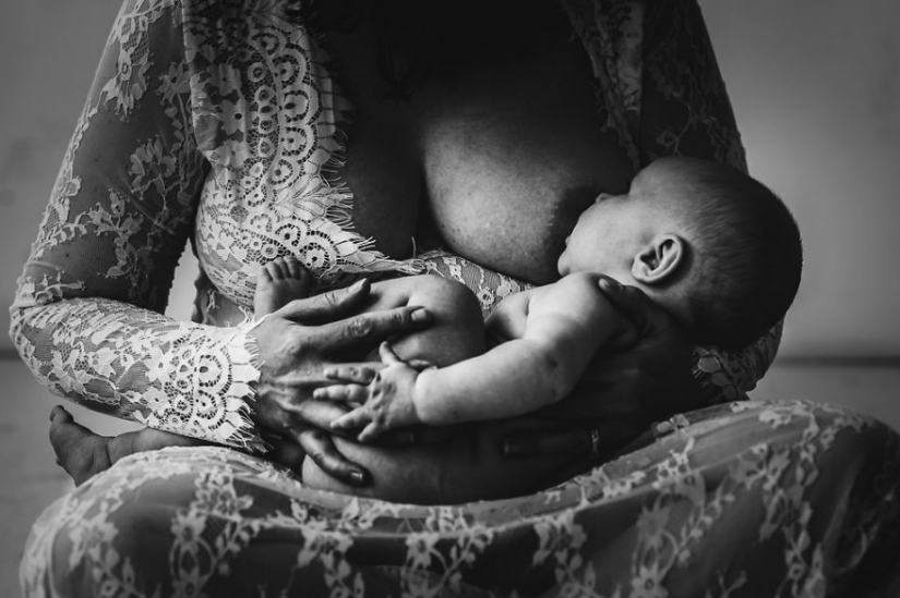 Un fotógrafo que toma las madres lactantes y es muy hermoso