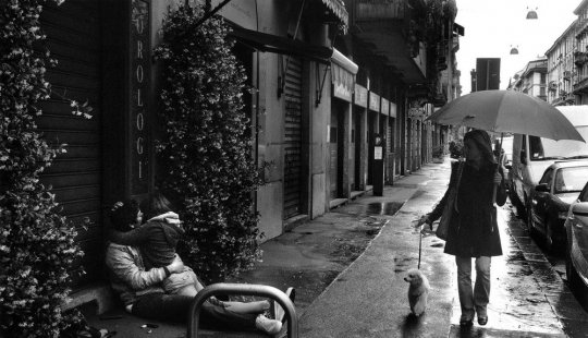 Una fuga de Italia en las imágenes de culto fotógrafo Gianni Berengo Gardena