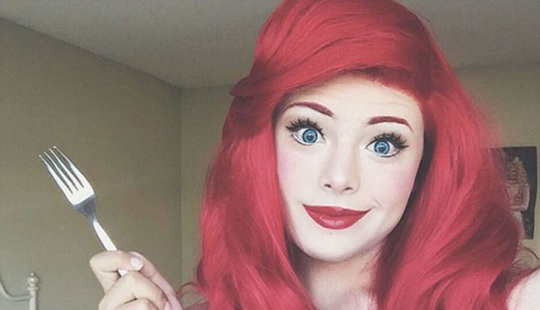 Under the images of these disney princesses in hiding... a guy who knows how to put on makeup