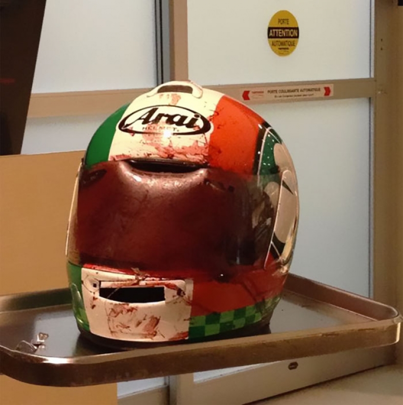 Ver su cabeza: las víctimas de los accidentes compartido las fotos de los cascos que salvó sus vidas