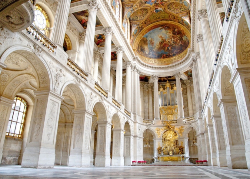 Versailles — a magnificent Palace, in which there was not a single toilet