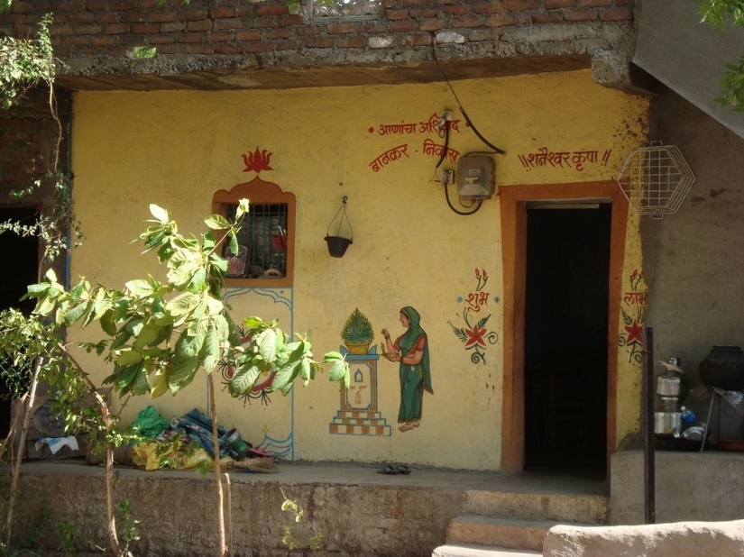 Village without doors. Why worshipers of God Shani are not afraid of thieves