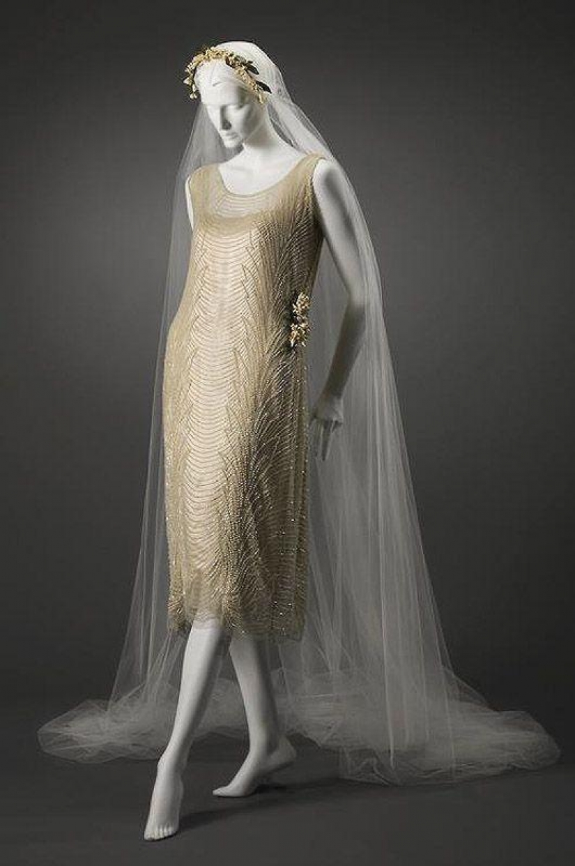 Wedding dress — 200 years of history