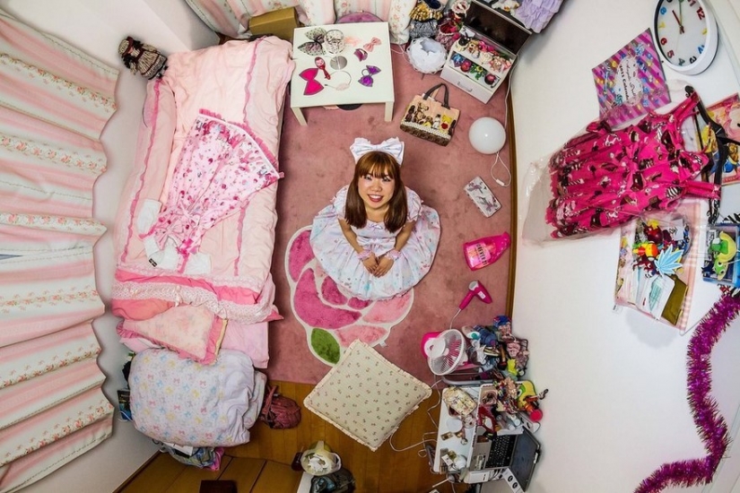 What the bedrooms of people of different countries and professions look like