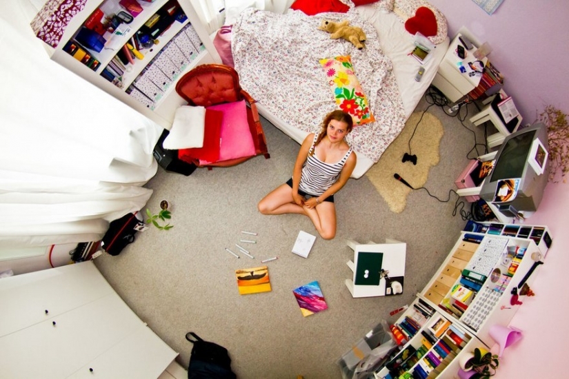 What the bedrooms of people of different countries and professions look like