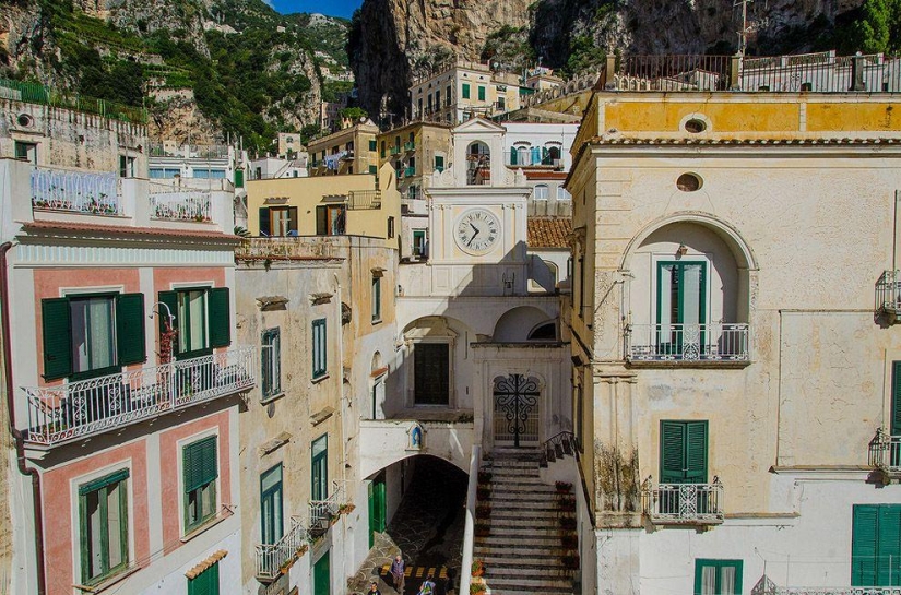 Where lives a fairy tale: the charming small towns of Italy