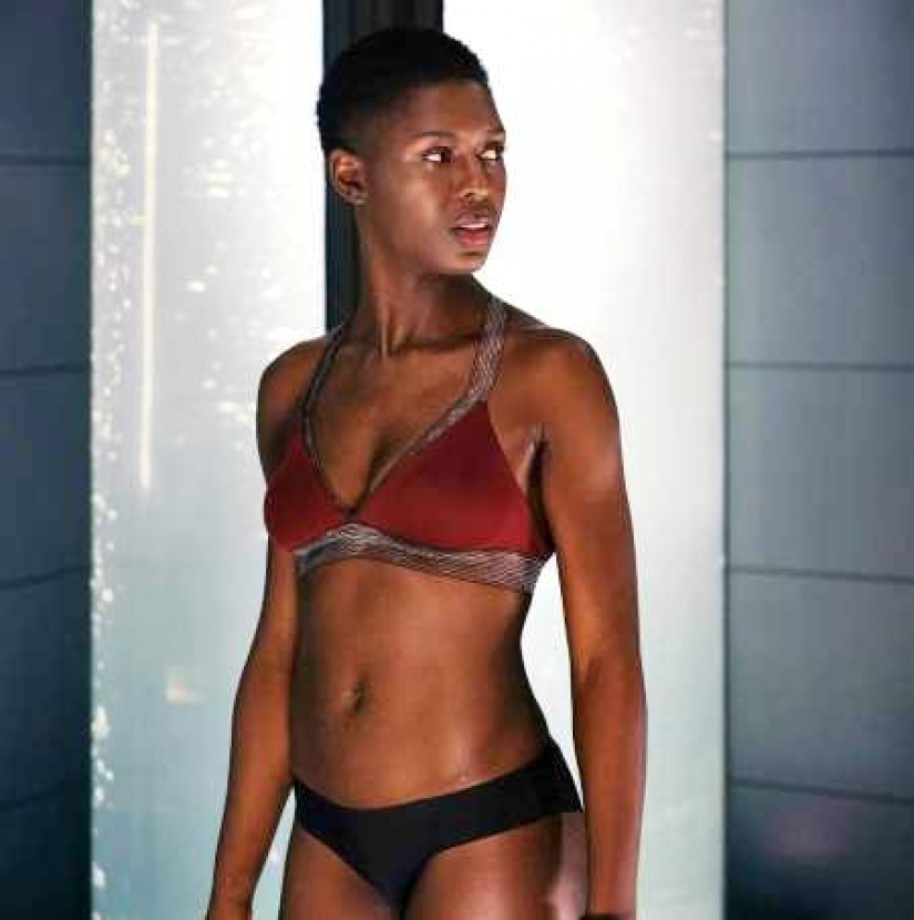 Who's jodie Turner-Smith is a black actress who will play the Queen