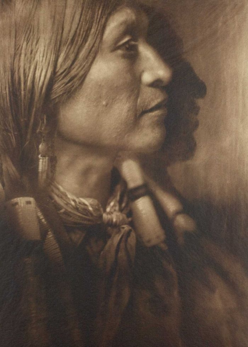 Years 1904-1924: the life of North American Indians photos by Edward Curtis