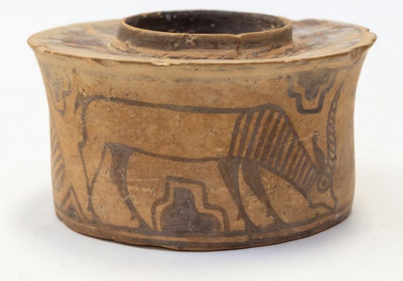 "Yes, I brush put!": the British learned that his pot made by an ancient civilization