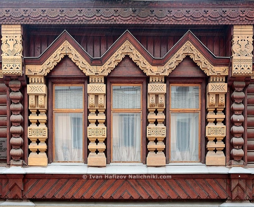 You can buy window frames Russian houses: the symbolism in the wooden architecture