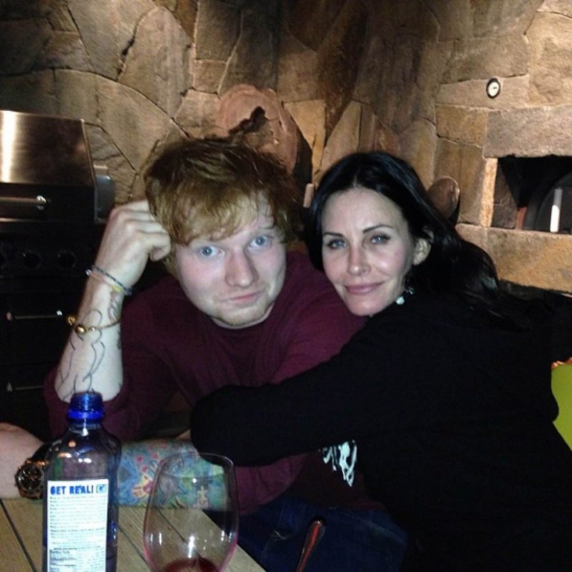 You would never guess that these famous people are friends