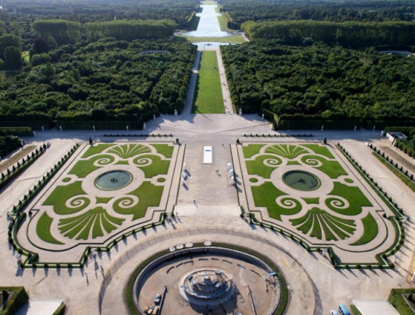 10 most beautiful gardens in the world