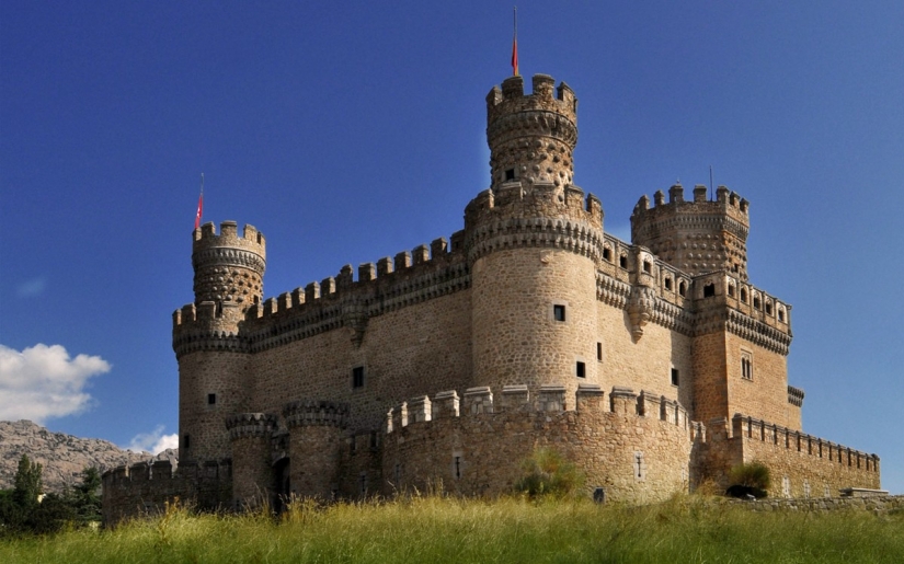 10 of the most interesting Spanish castles