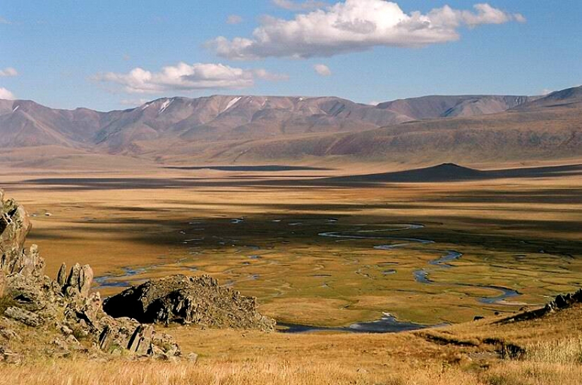 10 reasons to visit Altai mountains