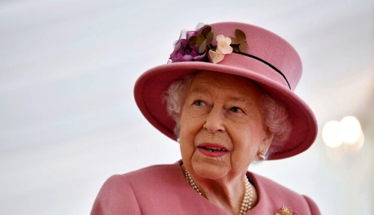 11 US Presidents and one Queen: whom Elizabeth taught to bake and whom she hugged