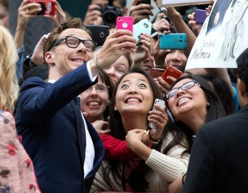 12 celebrities who made a very funny selfie with his fans