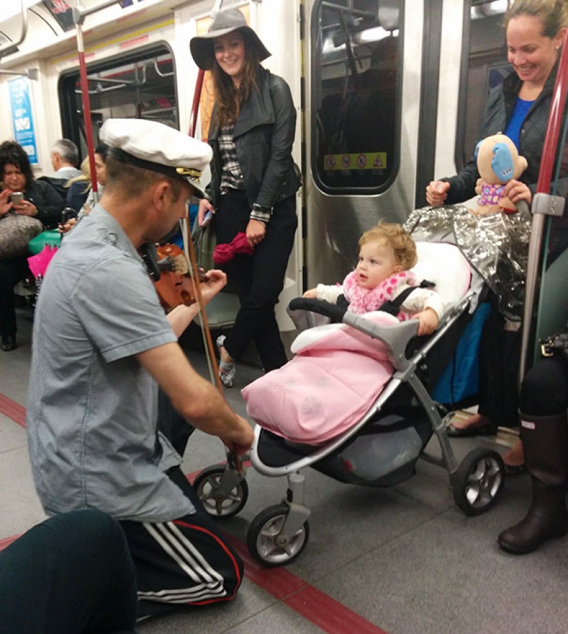 15 strange people seen on the subway