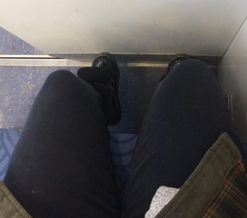 16 Pictures That Only Very Short or Very Tall People Will Be Able To Relate To