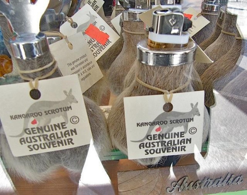 25 most popular souvenirs from around the world