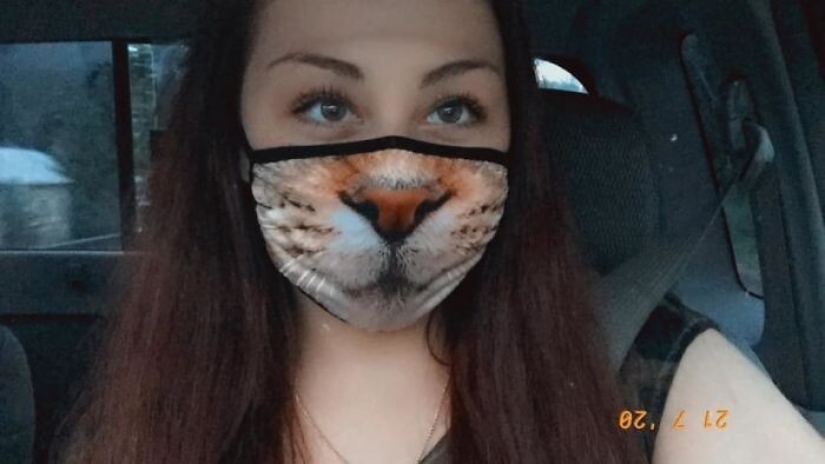 30 strange and funny protective masks for cat people