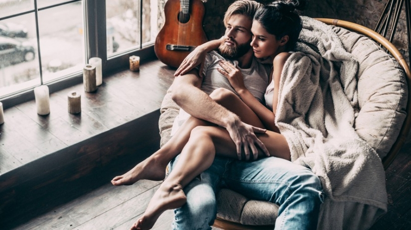6 poses para el sexo que le ayudará a evitar el divorcio y salvar a su familia