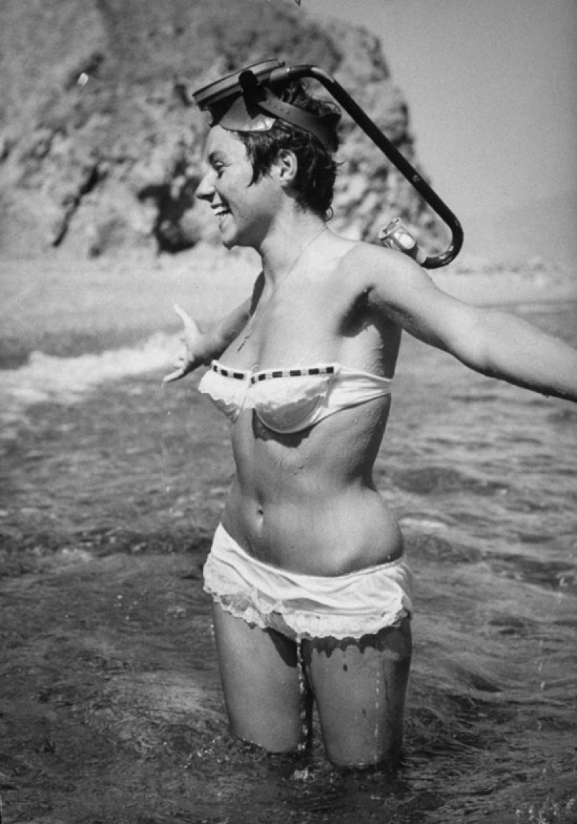 75 years ago, the smallest swimsuit in the world appeared — a bikini