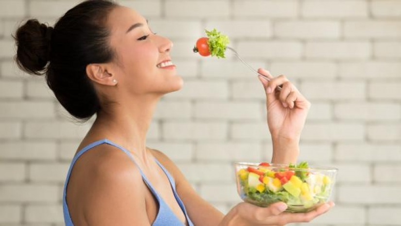 8 simple rules of the "happiness diet" for a great mood and a perfect figure