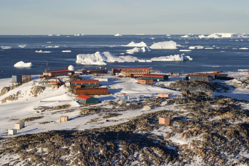 9 teorías de conspiración más sorprendentes sobre la Antártida