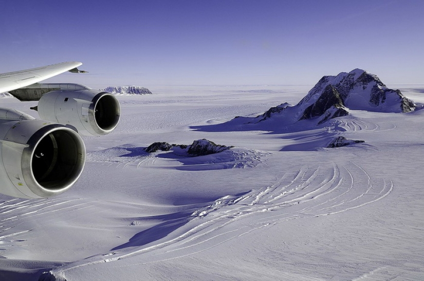 9 teorías de conspiración más sorprendentes sobre la Antártida