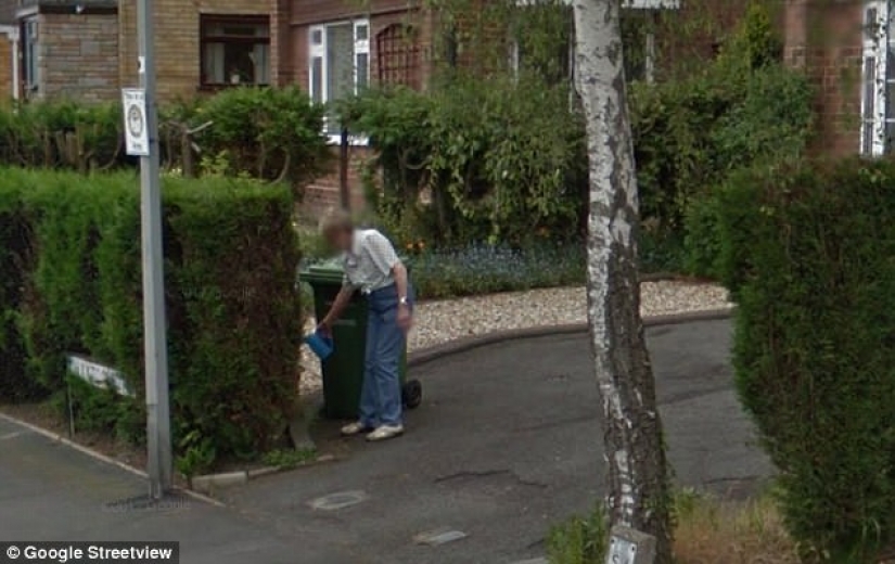 A British woman saw her mother who died a year and a half ago on the Google Earth panorama