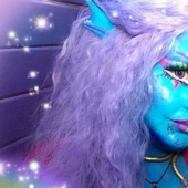 A special girl, Lauraya Lee, considers herself an alien and dreams of blue skin