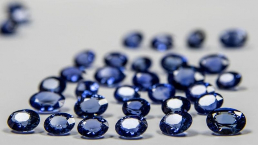 A well was dug in the yard in Sri Lanka, and half a ton of sapphires worth $ 100 million were dug out