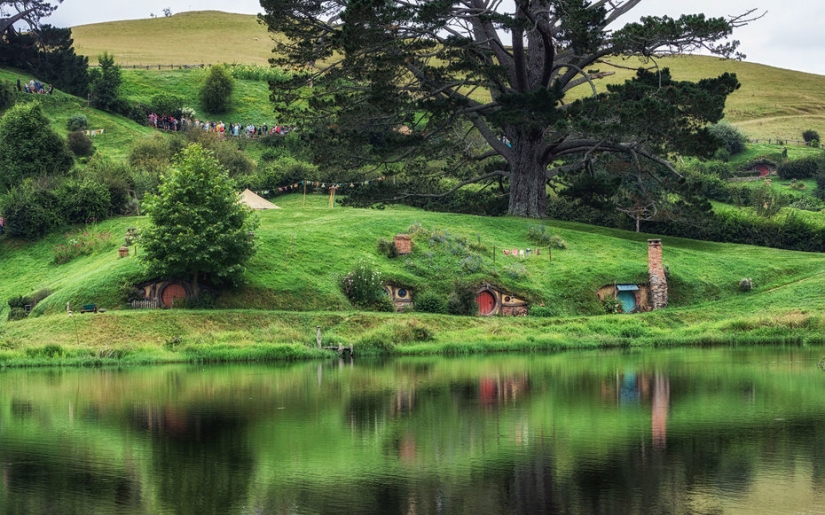 Abandoned film sets of grossing films