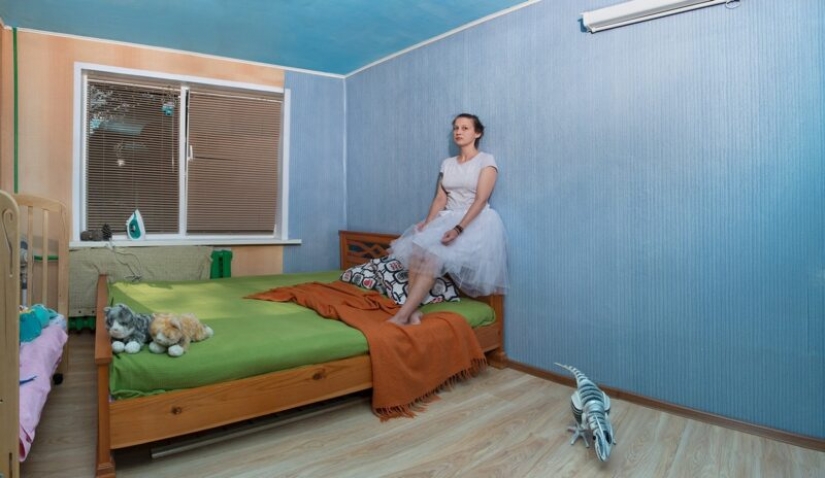 About the life of modern recluses of Hickey: photo project "Journey to the edge of the room" by Natalia Ershova