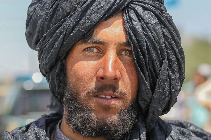 Afganistán: Kabul - el día después de la toma de poder de los talibanes