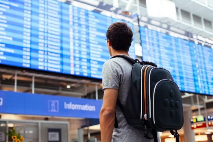 Airlines will never lose your baggage if you use these 10 tricks