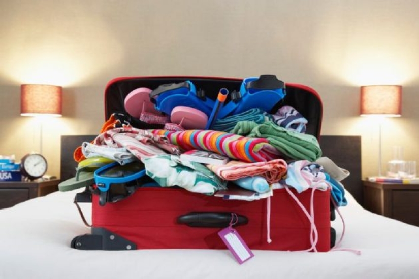 Airlines will never lose your baggage if you use these 10 tricks