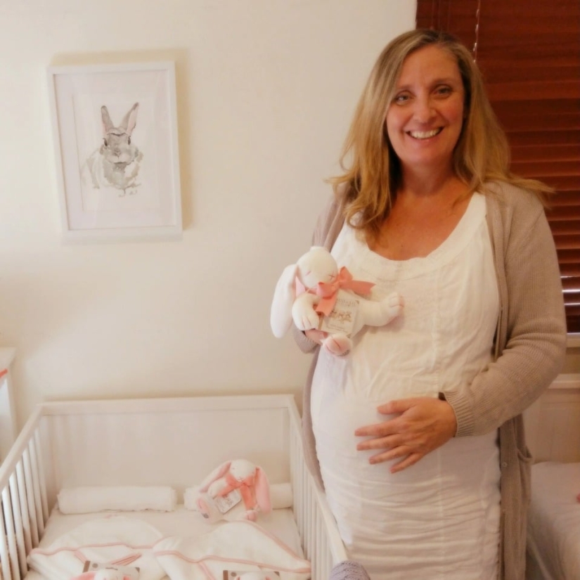 Alegría madura: cómo una mujer australiana se convirtió en madre a la edad de 50 años después de años de tratar de quedar embarazada