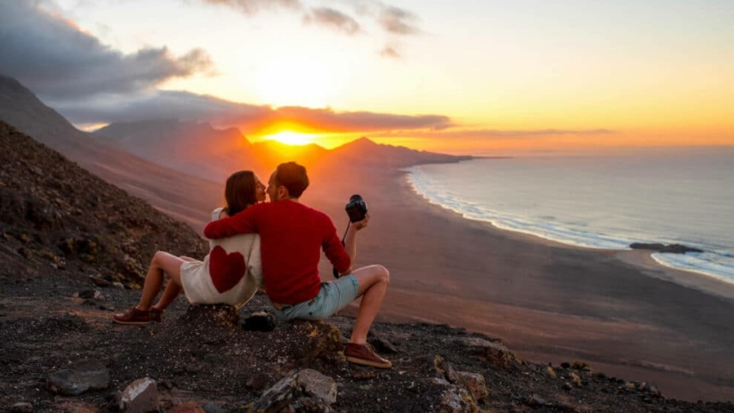 Ambientalistas dan la alarma: el turismo sexual de playa destruye la naturaleza de las Islas Canarias