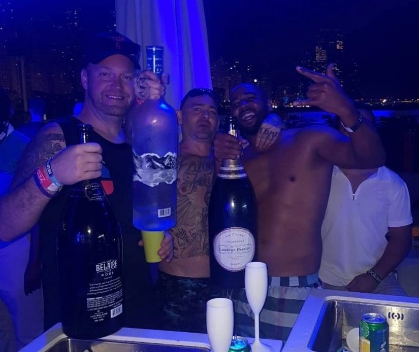 Amigo generoso: Brit, de golpear el jackpot, dio a sus compañeros de unas inolvidables vacaciones en Dubai